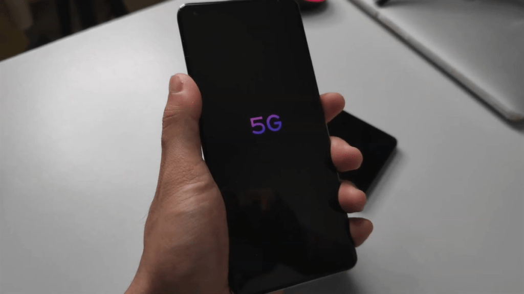 Масовий витік Xiaomi Mi 11 Ultra: камера x120 і крихітний вторинний екран