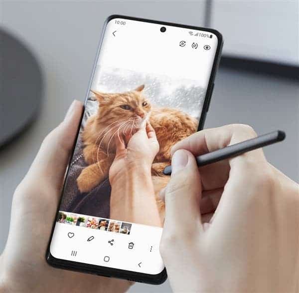 Новий OLED-екран Samsung забезпечує відмінну видимість при сонячному світлі