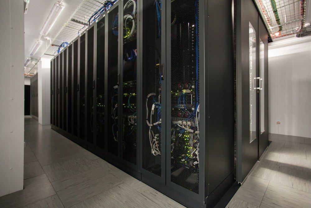 ⓘ Tet нарощує інвестиції у ЦОД і запускає віртуальний тур одним із них 12 ⓘ Tet нарощує інвестиції у ЦОД і запускає віртуальний тур одним із них