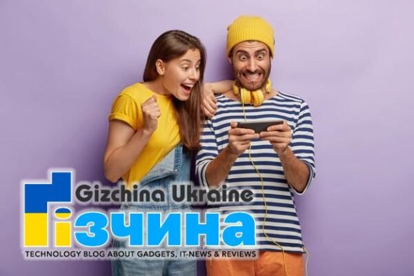 ТОП-10 смартфонів для перегляду фільмів та соцмереж - березень-квітень 2021 36 happy girlfriend boyfriend enjoy new game being satisfied with new smartphone features gaze screen gadget dressed fashionable clothes cheering win online marathon being addicted 273609 27862