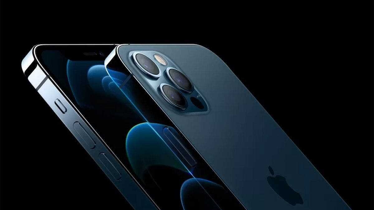 iPhone 12 - найпопулярніша модель, але iPhone 12 Pro теж добре продається