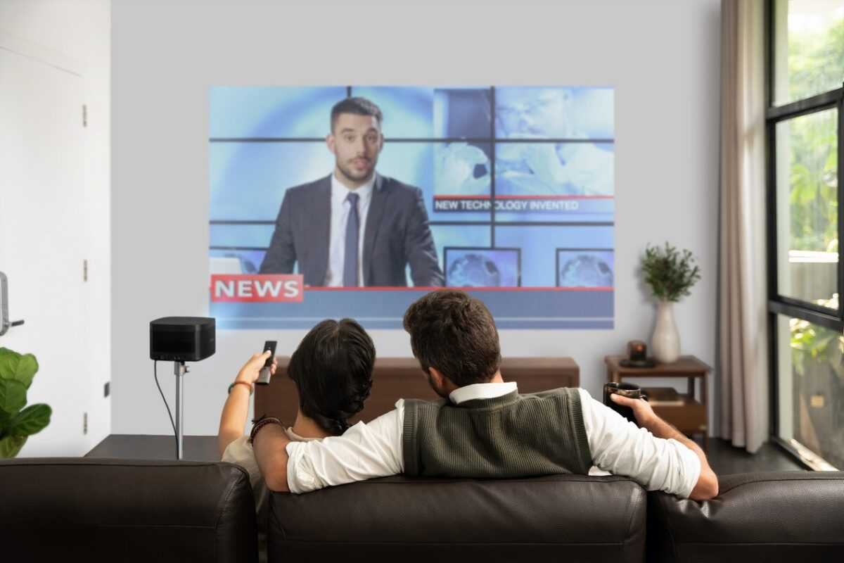 Ⓘ Fly Technology представляє нові проектори XGIMI HORIZON та HORIZON PRO