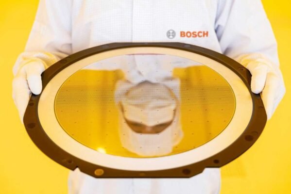 202106bosch waferfab dresden cleanroom 5 print