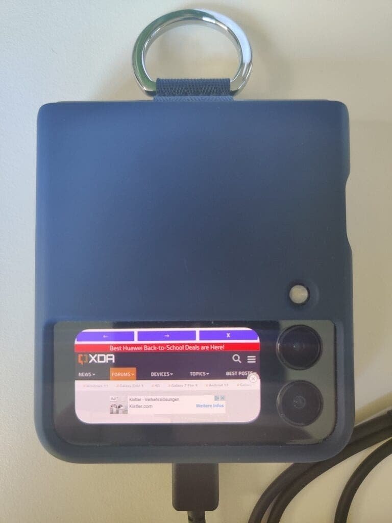 Зовнішній екран Samsung Galaxy Z Flip3 має вразливість