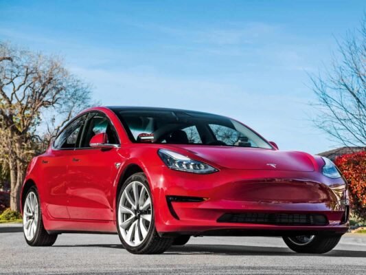 Завод Tesla стає найбільшим промисловим роботодавцем Берліна 13 tesla
