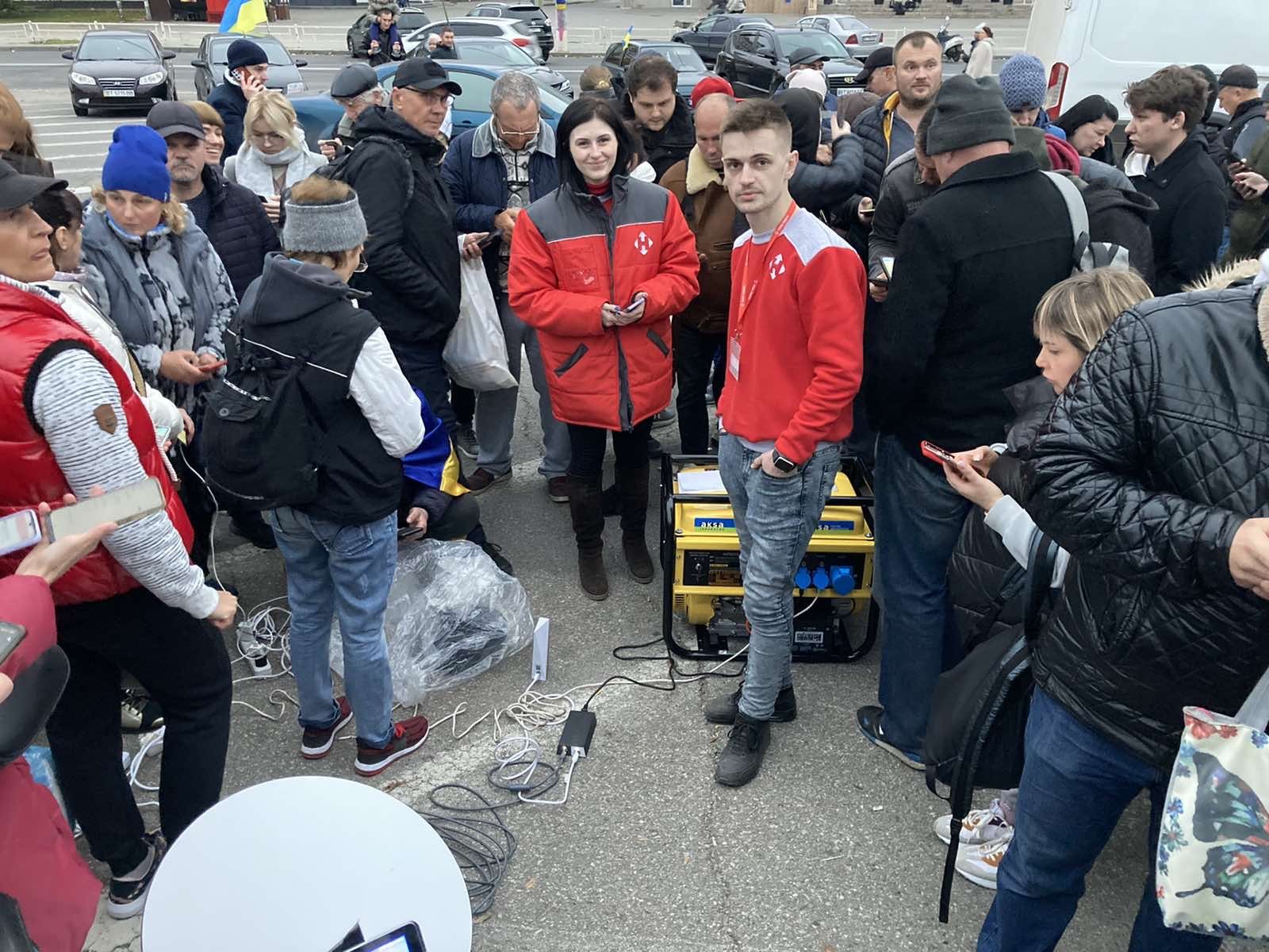 Нова пошта в Херсоні відновила кур’єрську доставку та відкрила два відділення