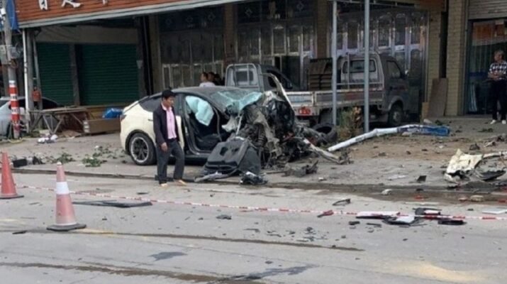 Tesla вбиває двох і ранить трьох 11 tesla c