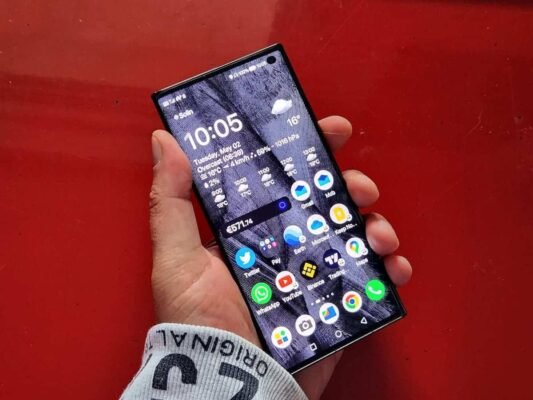 huawei mate xs 2 one year later. 9