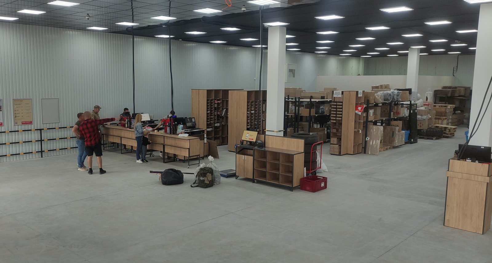 Нова пошта інвестувала 20 млн грн у відновлення роботи на Харківщині