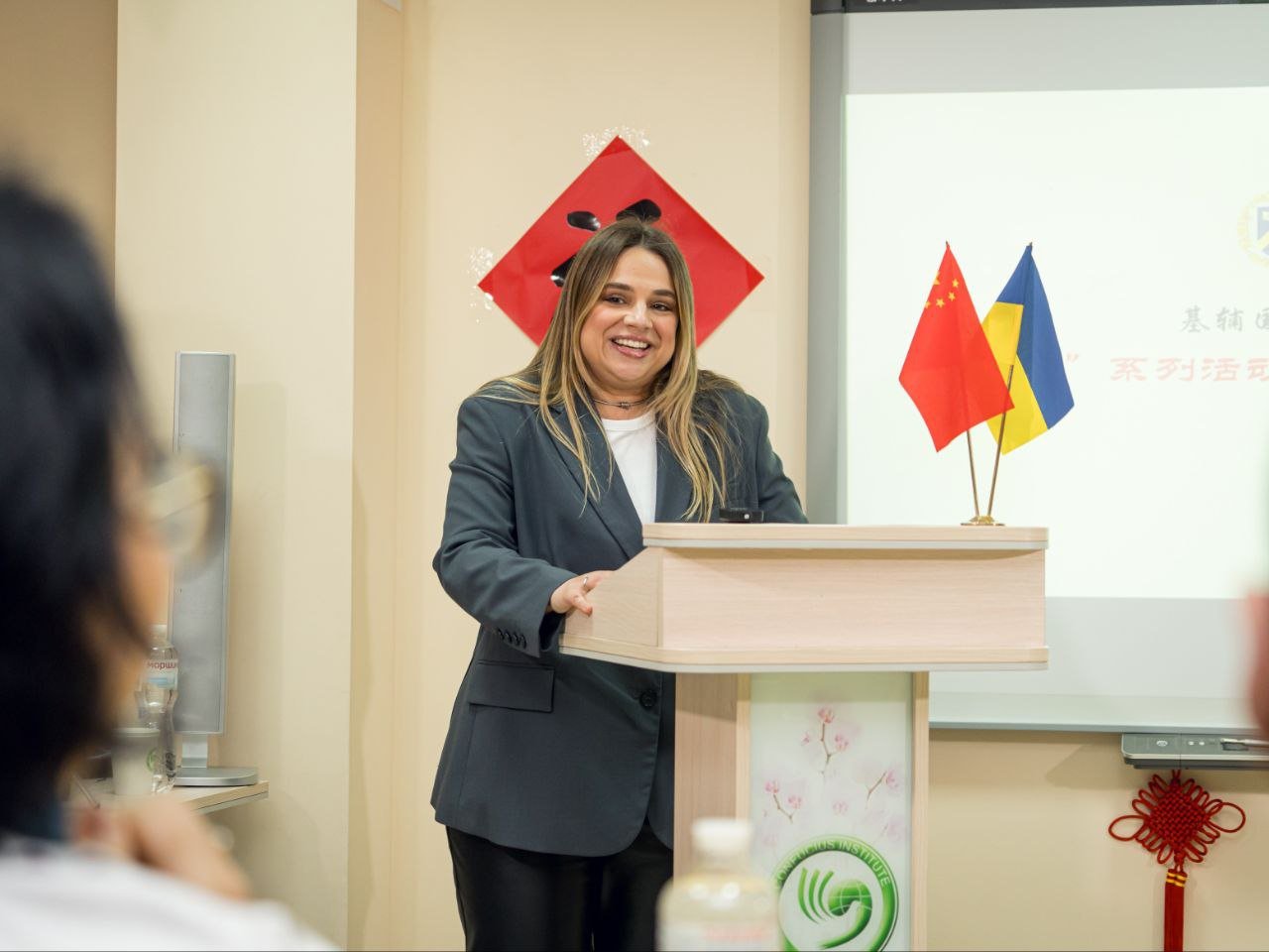 Компанія "Хуавей Україна" вручила нагороди студентам конкурсу знавців китайської мови Інституту Конфуція