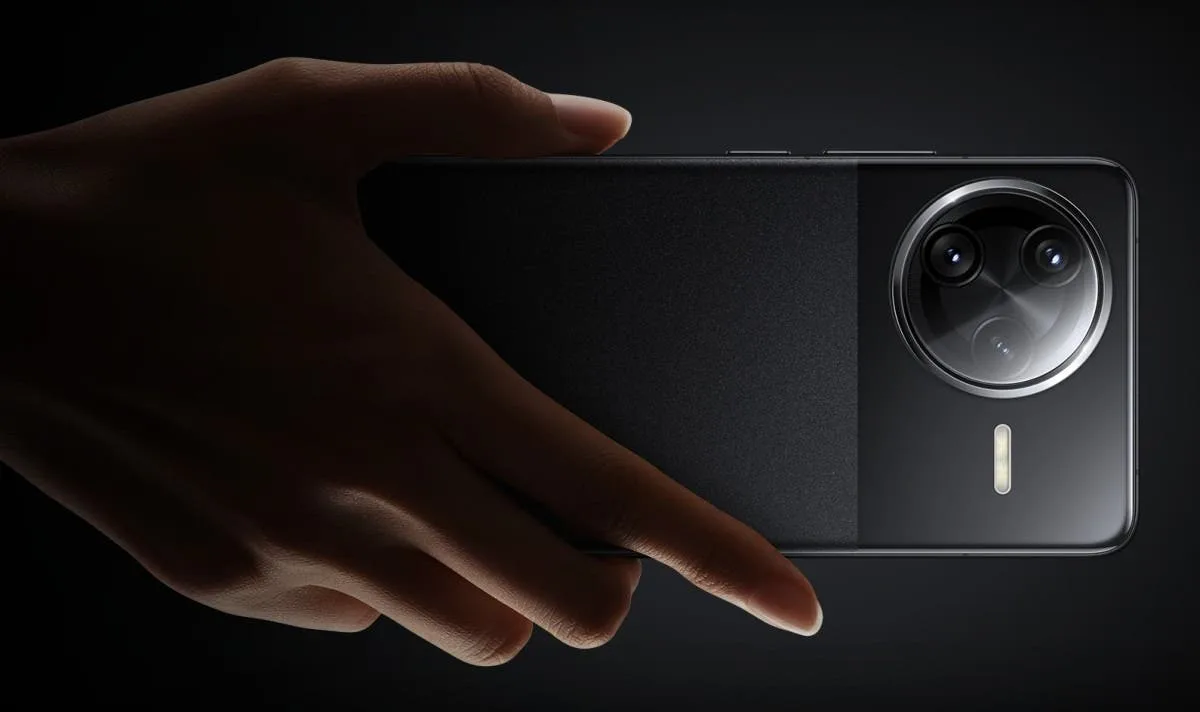 Redmi K90 здивує новим 6,59-дюймовим 2K LTPS-дисплеєм: чіткість і преміум в компактному корпусі 18 gsmarena 001 1