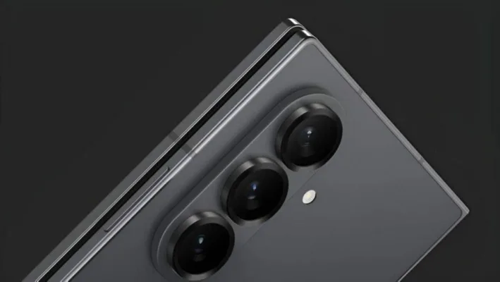 Samsung Galaxy Z Fold 7: новий дизайн, покращені камери та тонший корпус 9 Galaxy Z Fold 7 скриншот витоку камери