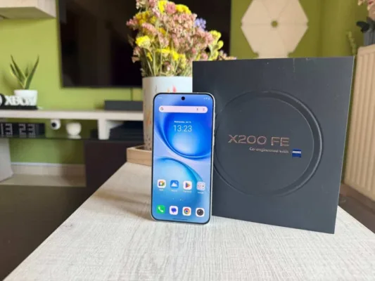 Огляд Vivo X200 FE: Компактний флагман з потужними камерами 18 Огляд Vivo X200 FE