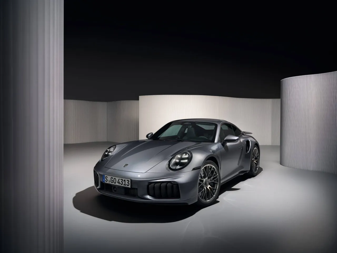 Porsche 911 Turbo S Hybrid