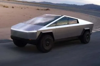 Tesla Cybertruck аварія
