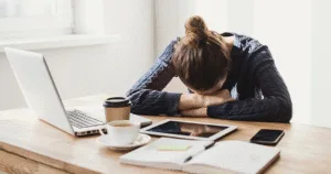 цифрова втома, психологічна втома, технологічне перевантаження