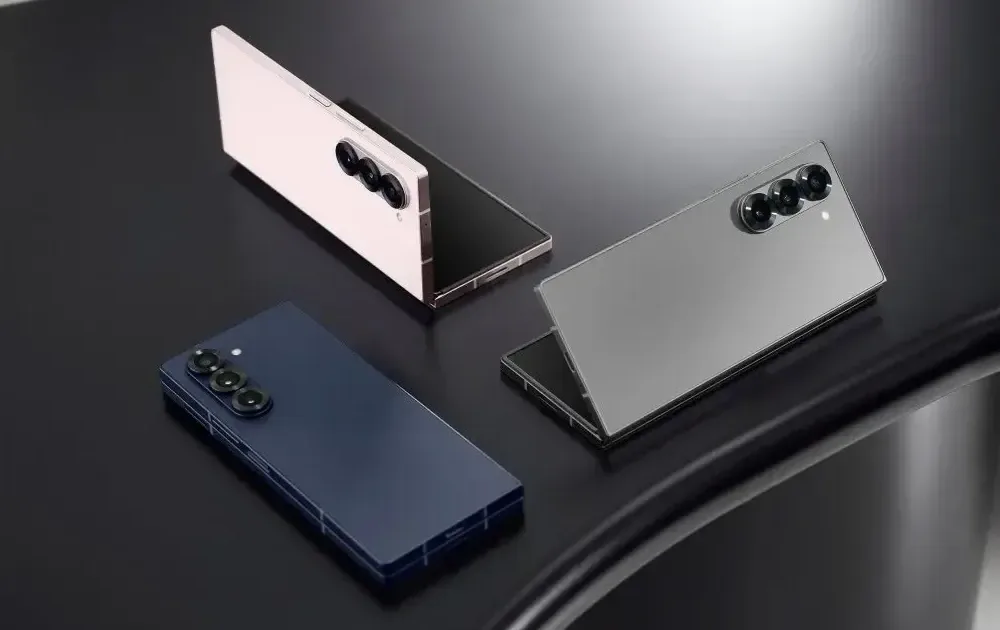 Samsung Galaxy Z Fold 8