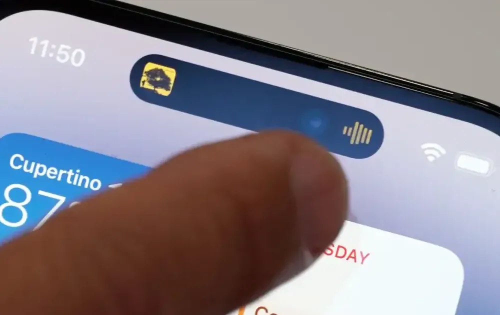 виріз на iPhone, Dynamic Island