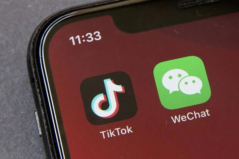 WeChat отримує ШІ-помічника Xiaowei: чат-бот уже вбудовують у застосунок 7 WeChat Xiaowei, WeChat AI, Xiaowei, ШІ-помічник WeChat, штучний інтелект WeChat, WeChat DeepSeek, WeLM, DeepSeek, WeChat оновлення, WeChat iOS, WeChat AI функції, WeChat Moments, ШІ в месенджері, AI-помічник, Tencent AI, WeChat мініпрограми