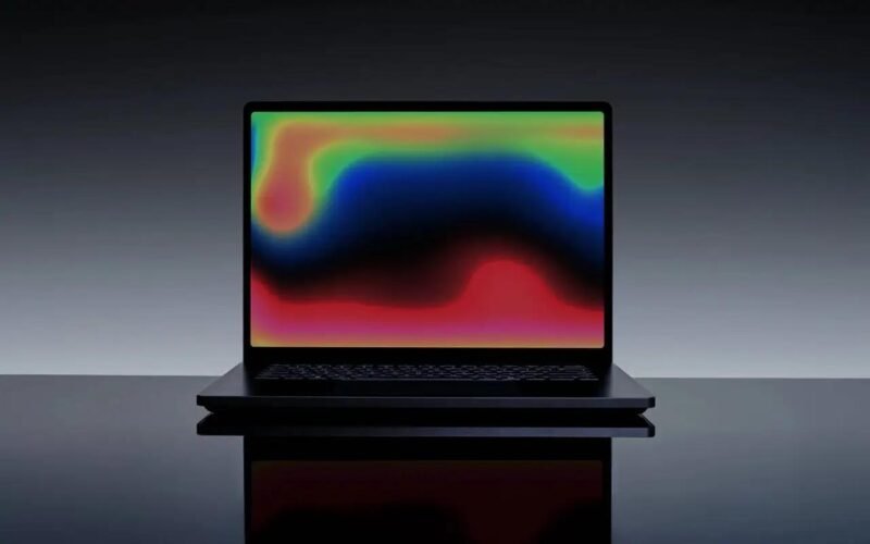 Microsoft Surface Laptop Ultra, Surface Laptop Ultra ціна, Surface Laptop Ultra дата виходу, ноутбук Microsoft 2026, NVIDIA RTX Spark, ноутбук для локального ШІ, ноутбук для штучного інтелекту, Surface Laptop Ultra 128 ГБ, Mini-LED ноутбук, NVIDIA Blackwell, процесор Grace, локальні мовні моделі, потужний ноутбук для розробників